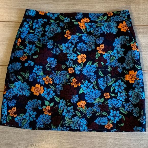 LOFT Dresses & Skirts - Ann Taylor Loft Skirt Floral Size 10